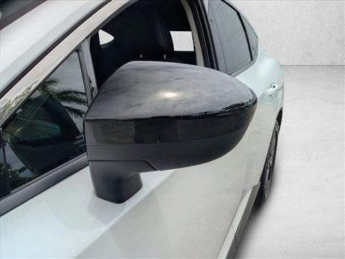 Certified 2025 Nissan Murano SV FWD image 9