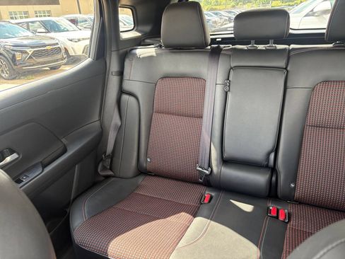 Used 2026 Nissan Kicks SR AWD/4WD image 37