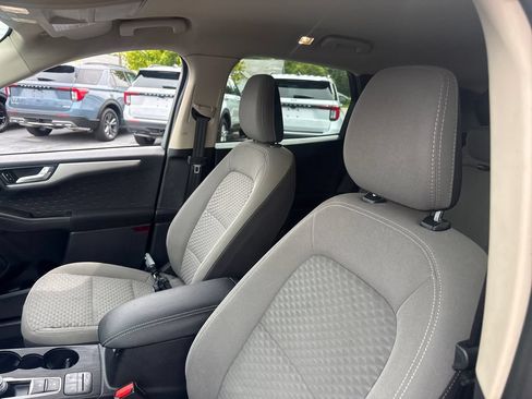 Used 2020 Ford Escape SE FWD image 22