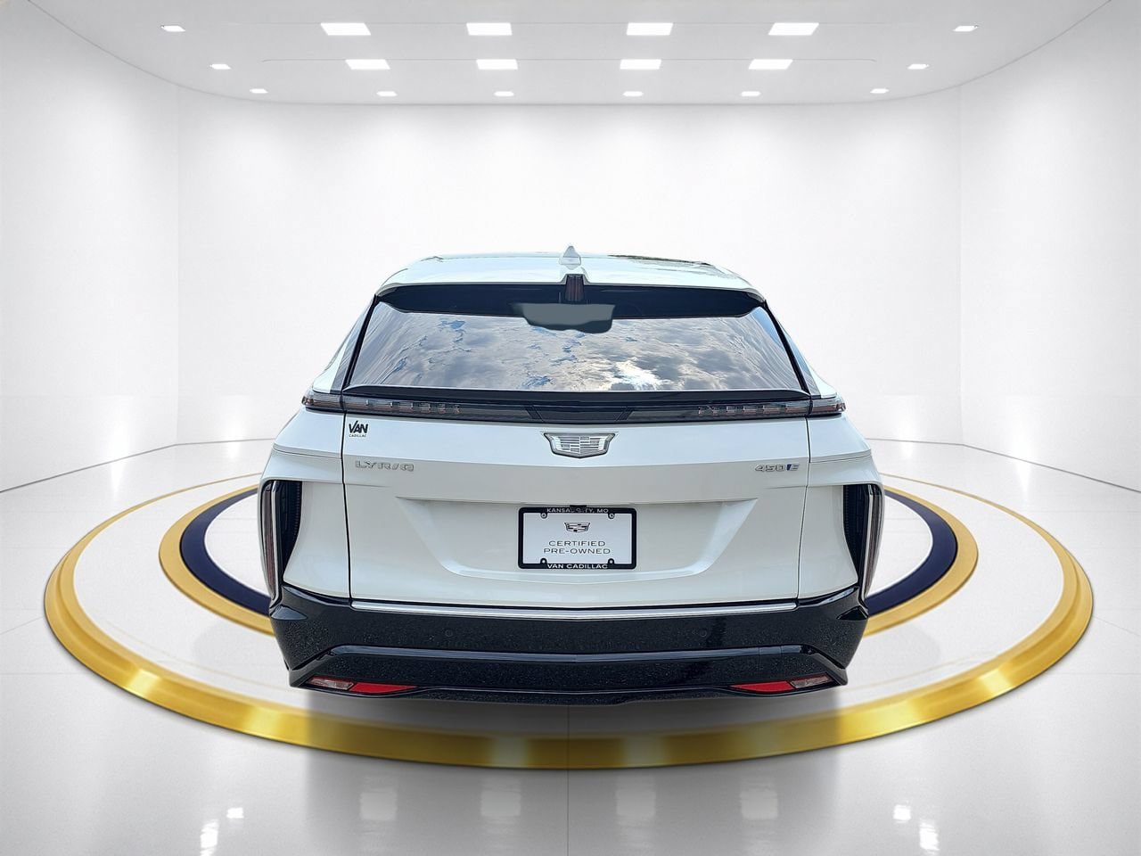Certified 2024 Cadillac Lyriq Luxury w/ LPO, Floor Liner Package RWD image 6
