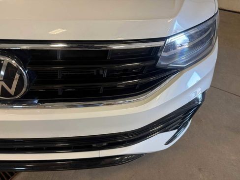Certified 2023 Volkswagen Tiguan SE R-Line AWD/4WD image 5