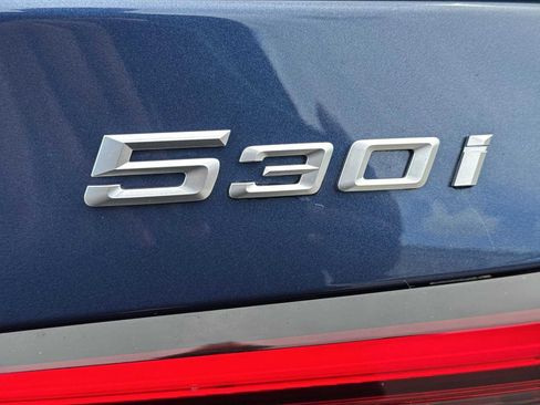 Used 2024 BMW 530i w/ M Sport Package RWD image 11