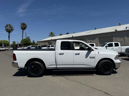 Used 2015 RAM 1500 Classic SLT RWD image 10