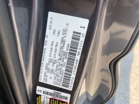 Used 2019 Toyota Tacoma SR5 AWD/4WD image 30