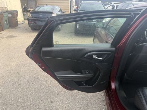 Used 2015 Chrysler 200 S w/ Comfort Group image 13