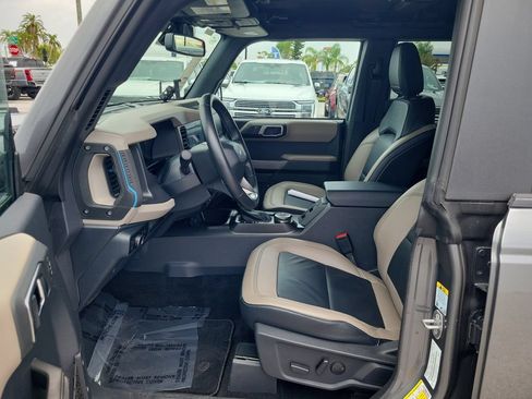 Certified 2023 Ford Bronco Wildtrak AWD/4WD image 13