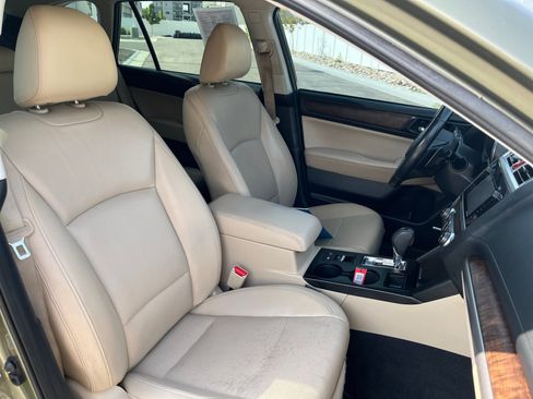 Used 2015 Subaru Outback 2.5i Limited AWD/4WD image 19