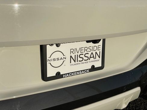 Used 2023 BMW X6 xDrive40i w/ M Sport Package image 34