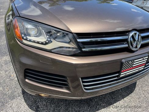 Used 2012 Volkswagen Touareg VR6 AWD/4WD image 19