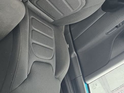 Used 2020 Jeep Renegade Latitude w/ Cold Weather Group AWD/4WD image 8