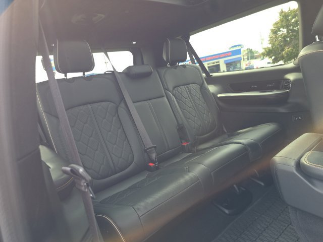 Used 2025 Jeep Grand Wagoneer L Series III w/ Rear Seat Video Group 1 AWD/4WD image 53