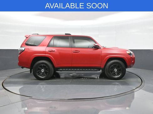 Used 2015 Toyota 4Runner Trail AWD/4WD image 8