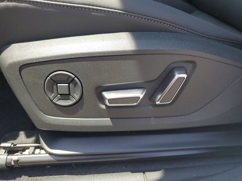 New 2026 Audi Q3 quattro 2.0T AWD/4WD image 23