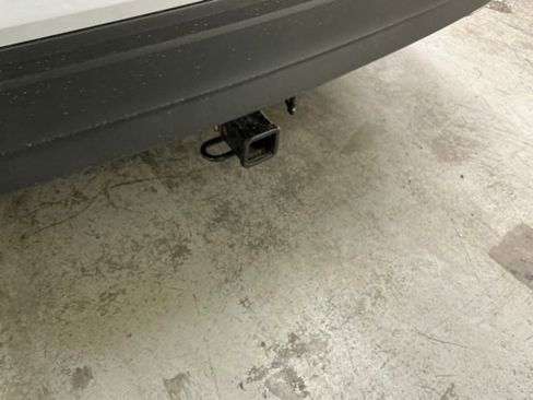 Used 2018 Volkswagen Tiguan S image 7