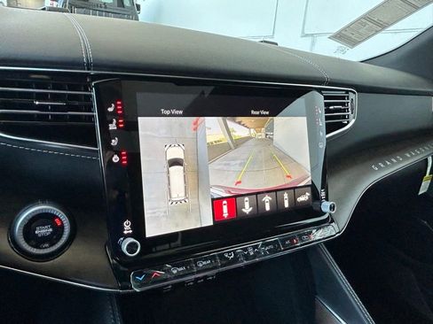 Used 2024 Jeep Grand Wagoneer Series I AWD/4WD image 13