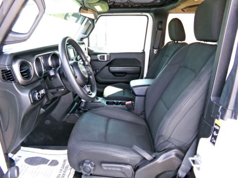 Used 2021 Jeep Wrangler Sport AWD/4WD image 11