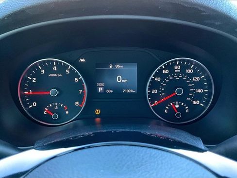 Used 2022 Kia Sportage Nightfall Edition image 11