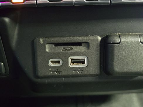 Used 2021 Chevrolet Silverado 1500 LT w/ Texas Edition Plus image 16