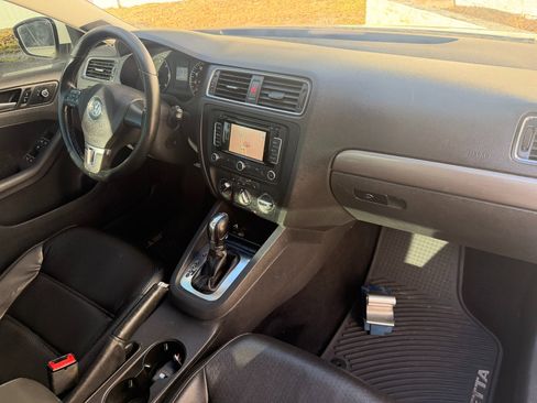 Used 2013 Volkswagen Jetta TDI image 29