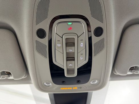 Used 2022 Audi Q7 3.0T Premium Plus w/ Premium Plus Package image 16