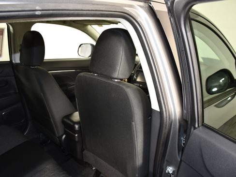 Used 2025 Mitsubishi Outlander Sport ES image 42