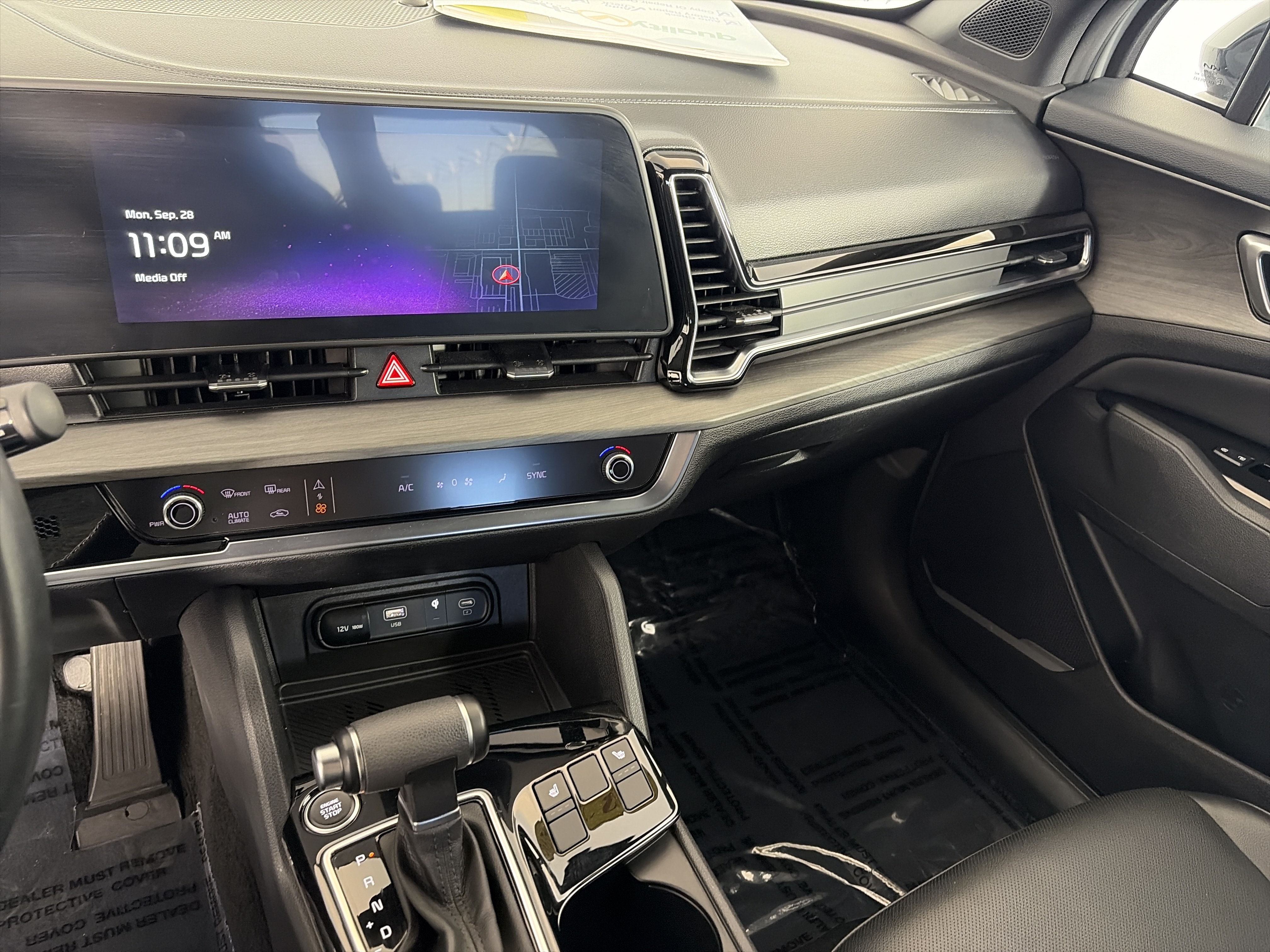Certified 2024 Kia Sportage X-Line w/ X-Line Premium Package AWD/4WD image 10