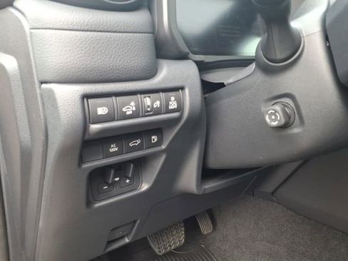 Used 2024 Toyota Land Cruiser image 17