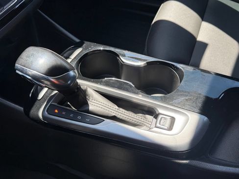Used 2025 Buick Envista Sport Touring FWD image 17