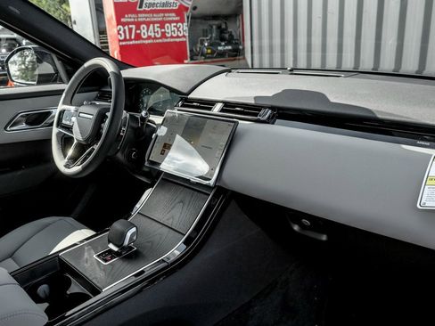 New 2026 Land Rover Range Rover Velar S image 21