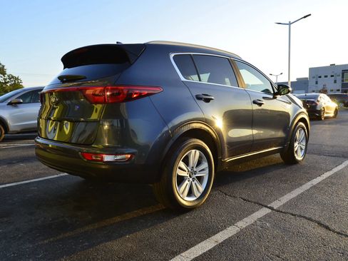 Used 2018 Kia Sportage LX w/ LX Technology Package image 13
