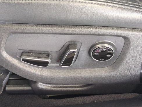 Used 2017 Genesis G80 3.8 image 19