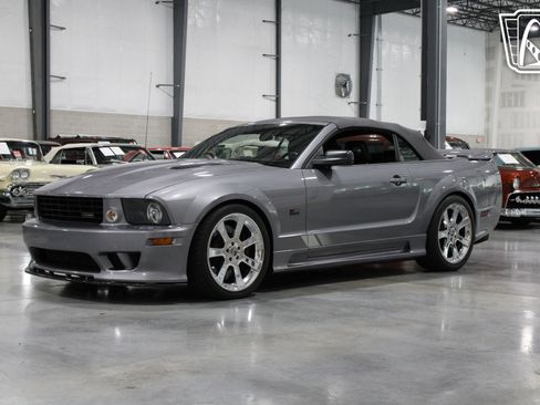 Used 2006 Ford Mustang GT RWD image 28