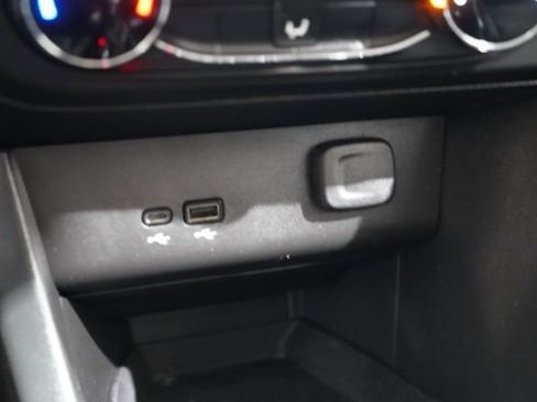 Used 2025 Buick Encore GX Preferred image 29