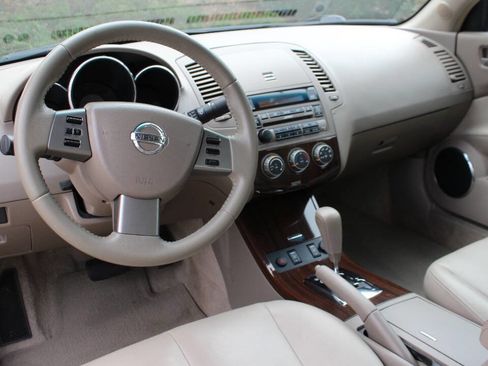 Used 2006 Nissan Altima 3.5 SL image 13