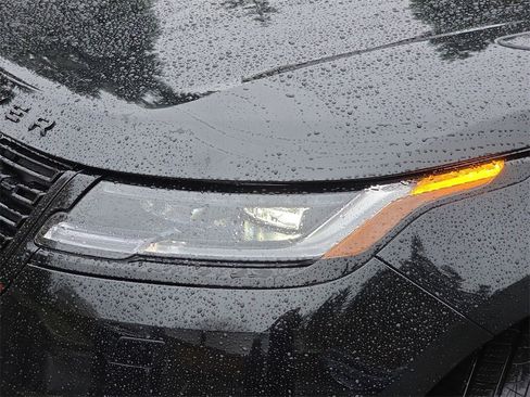 New 2026 Land Rover Range Rover Velar Dynamic SE image 34