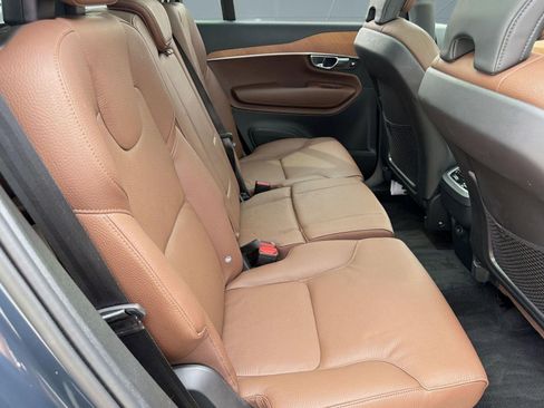 Used 2024 Volvo XC90 B6 Plus w/ Protection Package Premier AWD/4WD image 29