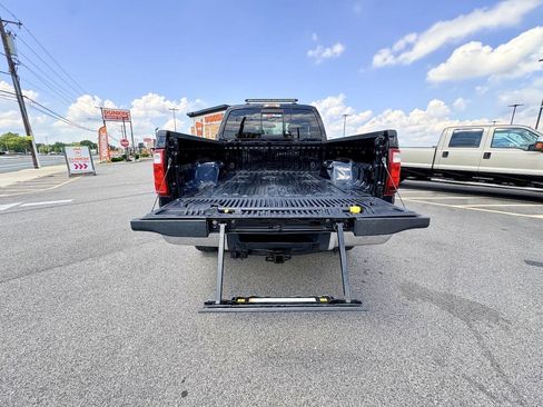Used 2016 Ford F350 Lariat AWD/4WD image 21