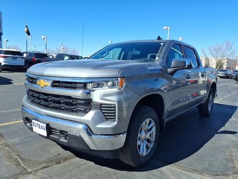 New 2026 Chevrolet Silverado 1500 LT image 3