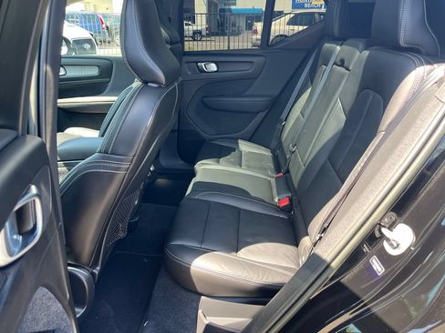 Used 2023 Volvo XC40 B5 Plus w/ Driver Assist Package AWD/4WD image 25