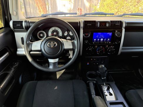 Used 2007 Toyota FJ Cruiser 4WD image 22