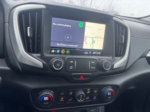 Used 2020 GMC Terrain SLT w/ Preferred Package image 11