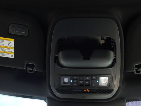 Used 2025 Ford Expedition Tremor AWD/4WD image 31