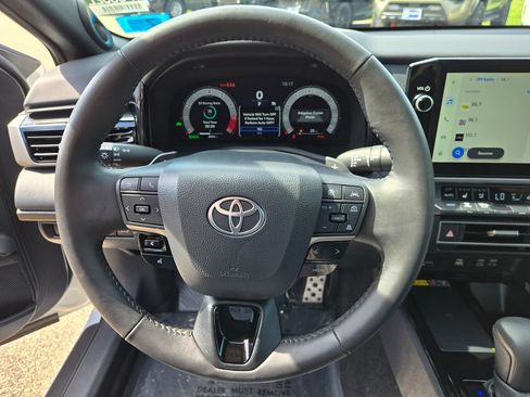 Used 2026 Toyota Camry XSE w/ Premium Package AWD/4WD image 19