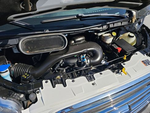 Used 2015 Ford Transit 350 XLT image 17