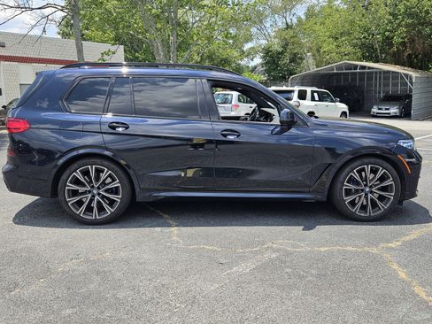 Used 2022 BMW X7 M50i AWD/4WD image 5
