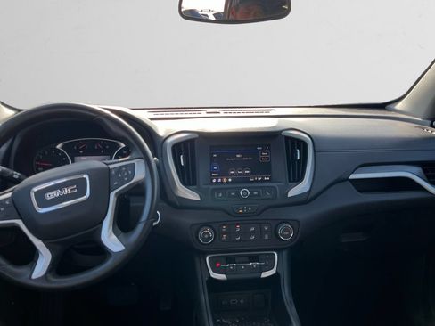 Used 2024 GMC Terrain SLE AWD/4WD image 11