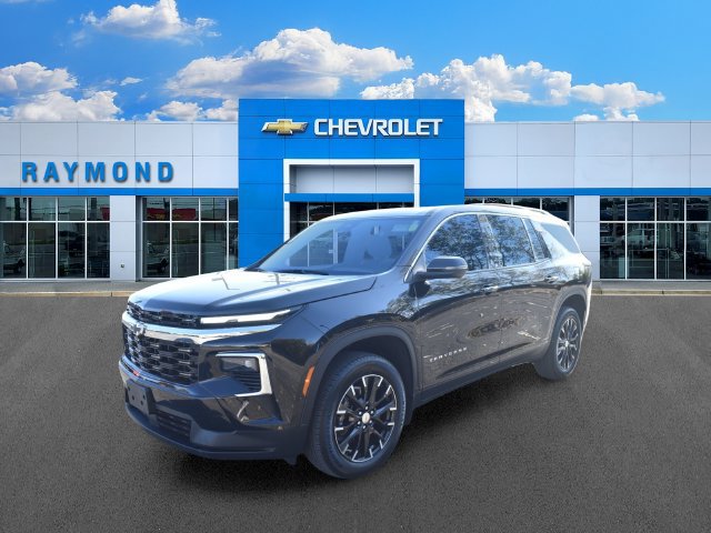 Used 2025 Chevrolet Traverse LT w/ Sun and Wheel Package AWD/4WD image 7