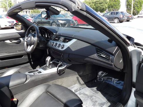 Used 2009 BMW Z4 sDrive35i RWD image 15