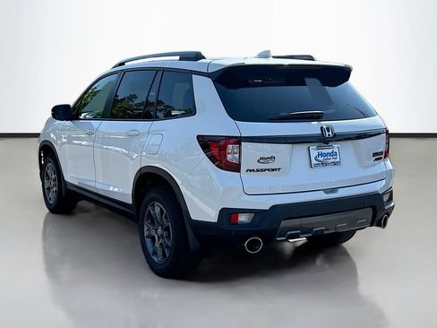 Used 2024 Honda Passport TrailSport image 5