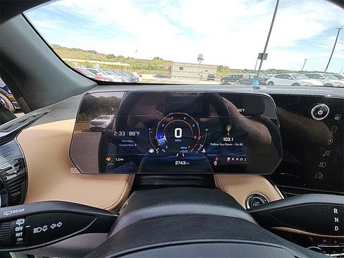 New 2026 Chevrolet Equinox ACTIV w/ Convenience Package III image 16